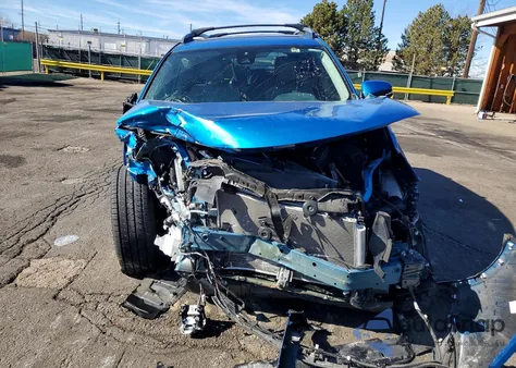 2017 Toyota Rav4 Limited z USA, uszkodzony, nr VIN 2T3DFREV5HW610153